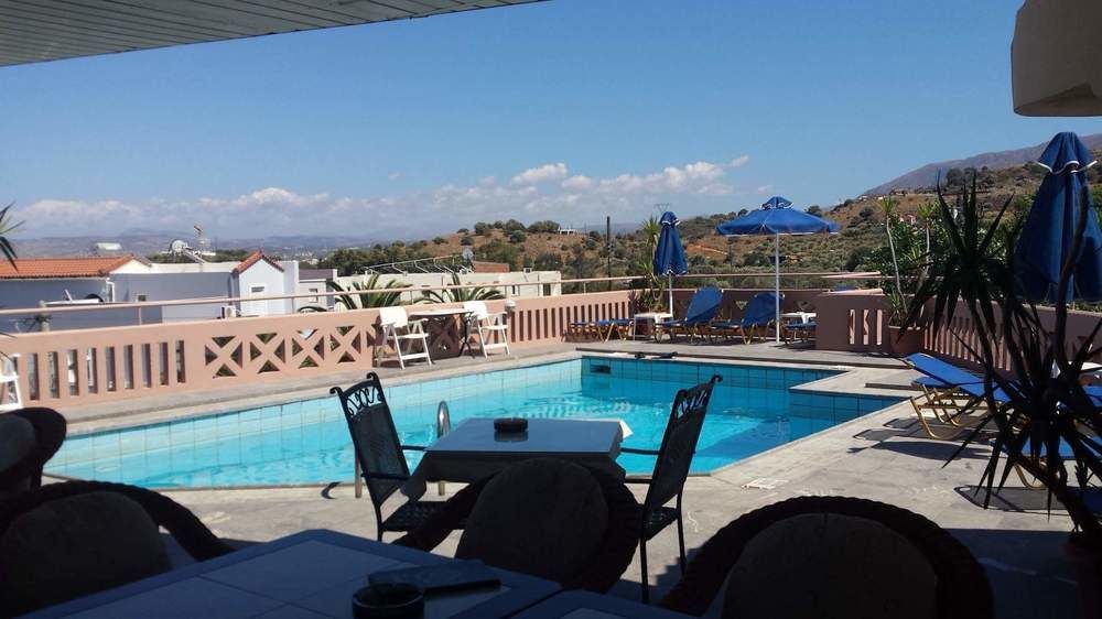 Labyrinth Hotel Georgioupoli Buitenkant foto